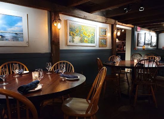 rhode-island/block-island/bar/winfield-s