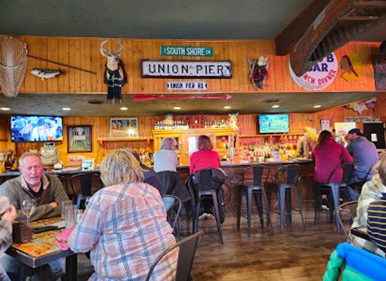 michigan/southwest-michigan/bar/red-arrow-roadhouse