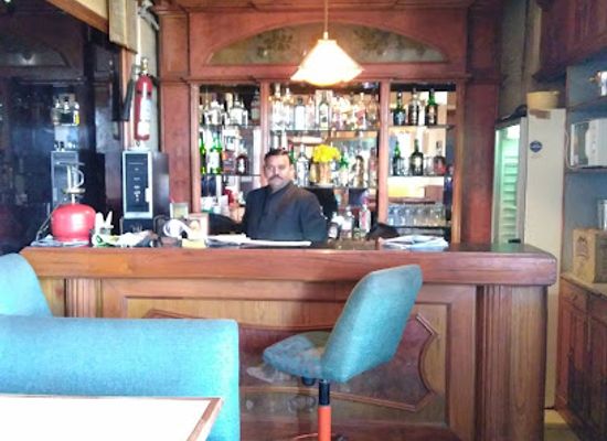 india/shimla/bar/la-glace-bar-and-restaurant