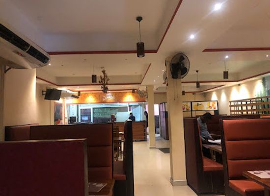 sri-lanka/polonnaruwa/bar/zomoto-family-restaurant