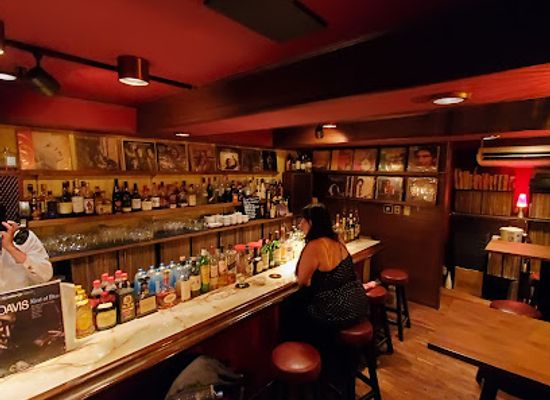 japan/osaka/bar/milk-bar-record-bar