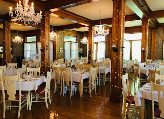 michigan/northern-michigan/bar/the-1911-restaurant
