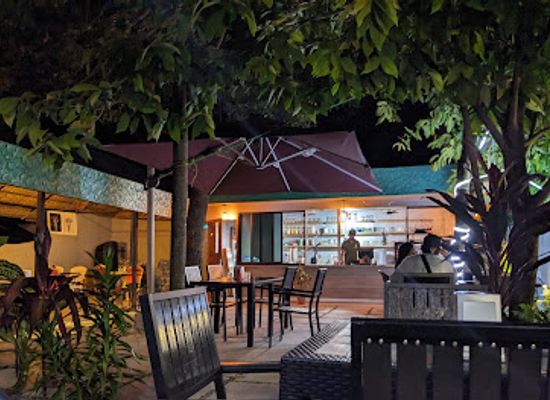 maldives/thoddoo-island/bar/giardino