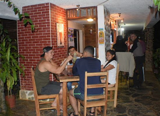 panama/veraguas/bar/restaurante-bar-cayucos
