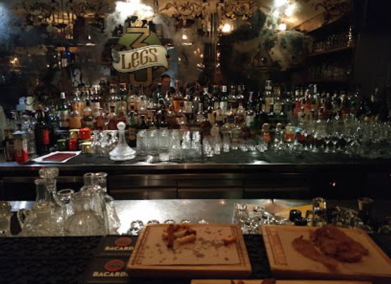 ukraine/dnieper-ukraine/bar/three-legs