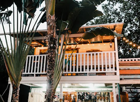 belize/placencia/bar/the-little-wine-bar-placencia