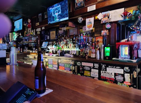 north-carolina/hickory/bar/windy-city-sundries