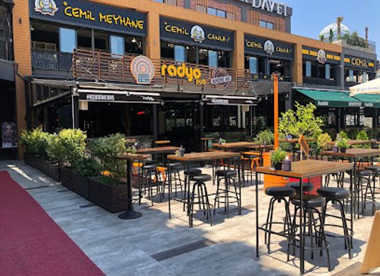 turkiye/bursa/nilufer/bar/radyo-pub-ozluce-bira-bahcesi
