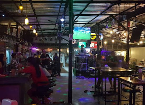 thailand/hua-hin/khao-takiab/bar/the-hut-bar-hua-hin