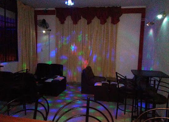 peru/amazonas/bar/video-pub-anonymous