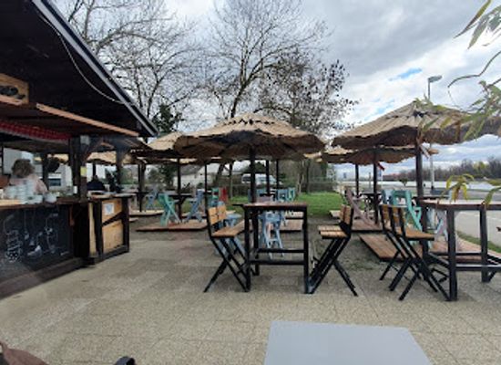 croatia/zagreb/jarun-lake/bar/eat-me