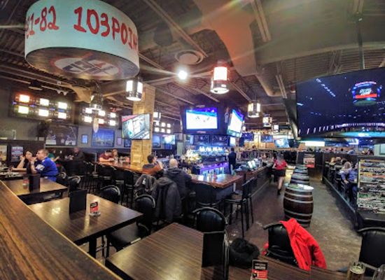 canada/alberta/bar/the-canadian-brewhouse-winnipeg