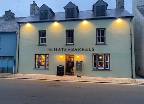 united-kingdom/pembrokeshire/bar/the-hats-and-barrels