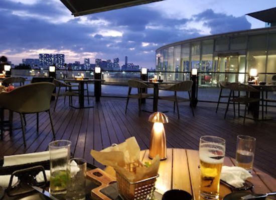 japan/tokyo/odaiba/bar/grillogy-bar-and-grill