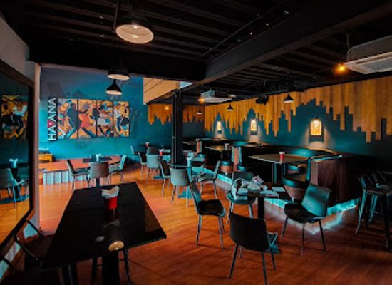 myanmar-burma/yangon/bahan/bar/havana-yangon