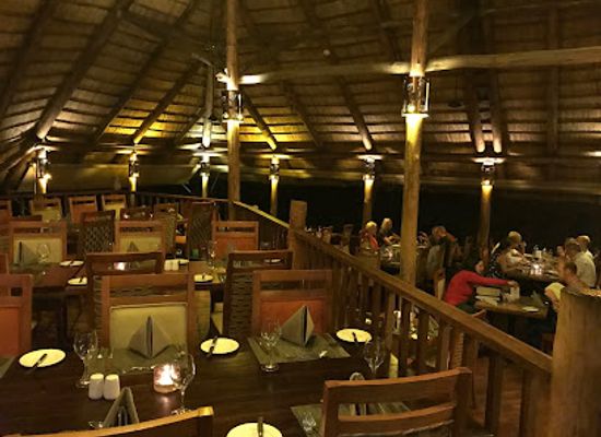 angola/zambezi-basin/bar/makuwa-kuwa-restaurant