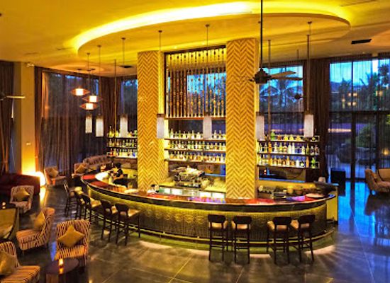 vietnam/phu-quoc-island/bar/highnote-bar-live-music-cigar-lounge