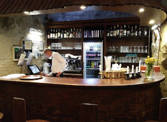 czechia/cesky-raj/bar/restaurace-skala