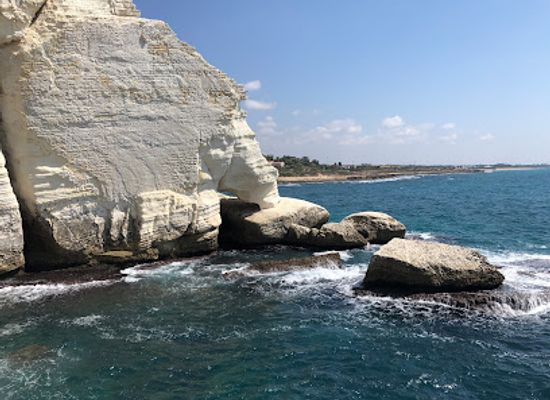 israel/rosh-hanikra/bar/rosh-hanikra-lookout