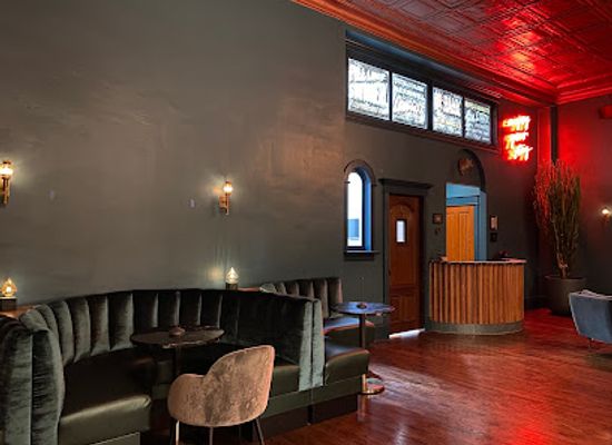 kansas/southeast-kansas/bar/perrenoud-s-cocktail-bar