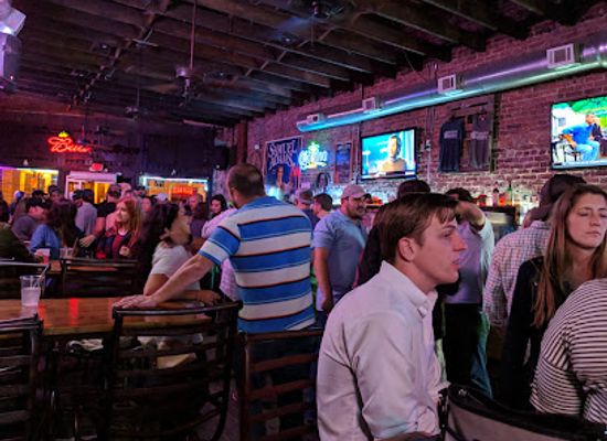 tennessee/knoxville/old-city/bar/wagon-wheel