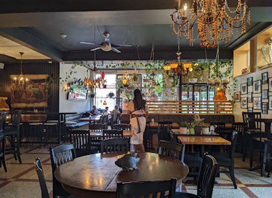 canada/vancouver-island/bar/mollie-bar-resto