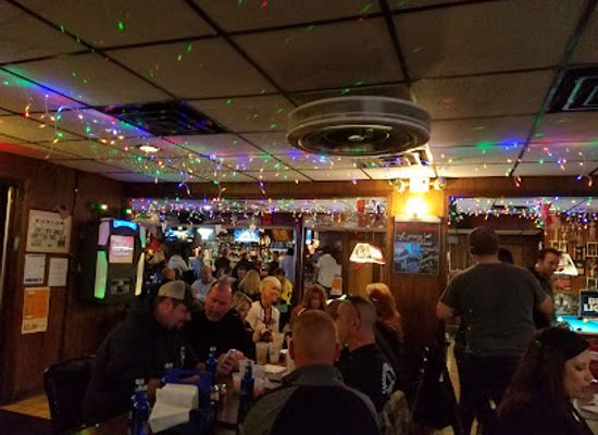 indiana/evansville/bar/leroy-s-tavern