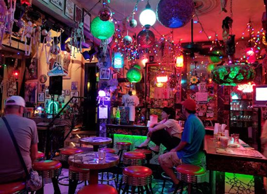 missouri/loess-hills/bar/venice-cafe