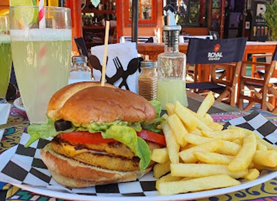 chile/nuble-region/bar/snow-pub-las-trancas
