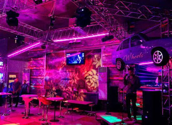 philippines/northern-mindanao/bar/wheels-entertainment-bar