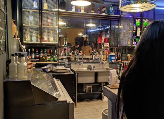 peru/apurimac/bar/cock-n-tail