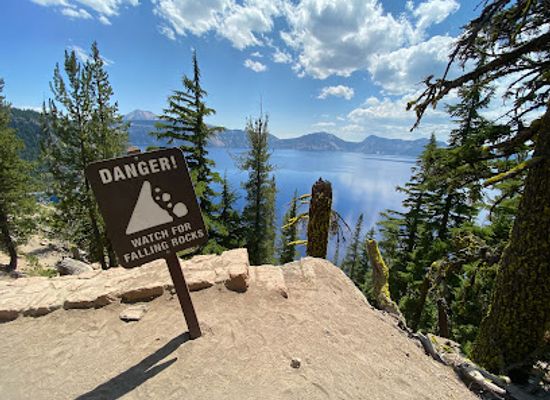 oregon/crater-lake-national-park/bar/cleetwood-cove-trail