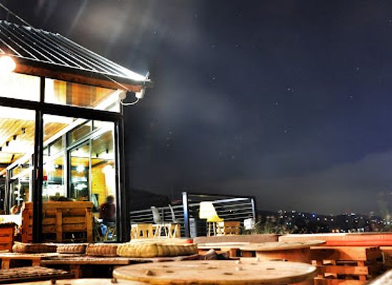 lebanon/jbeil/bar/haven-the-cabin