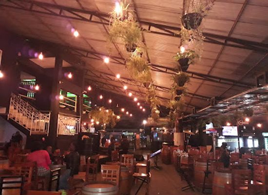 kenya/central-highlands/bar/1824-bar-restaurant