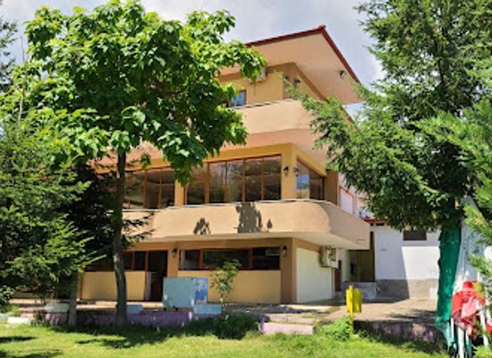 albania/prespa-national-park/bar/aleksander-park