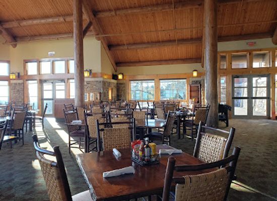 arkansas/mount-magazine-state-park/bar/the-skycrest-restaurant