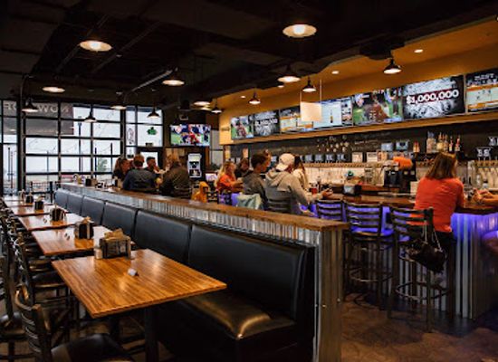 colorado/rocky-mountains/bar/rocky-mountain-tap-garden