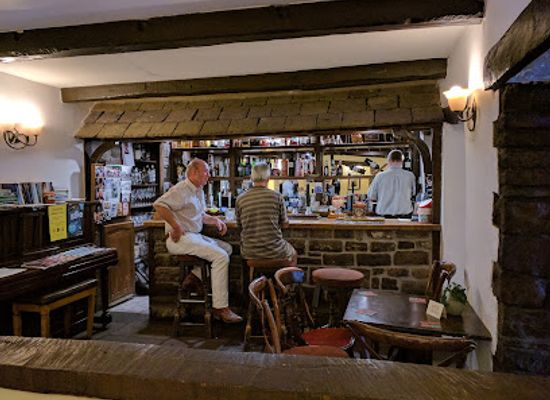 united-kingdom/monmouthshire/bar/the-crown-at-pantygelli