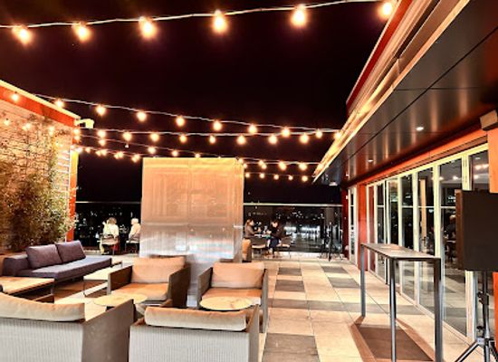 california/berkeley/downtown-berkeley/bar/study-hall-rooftop-lounge
