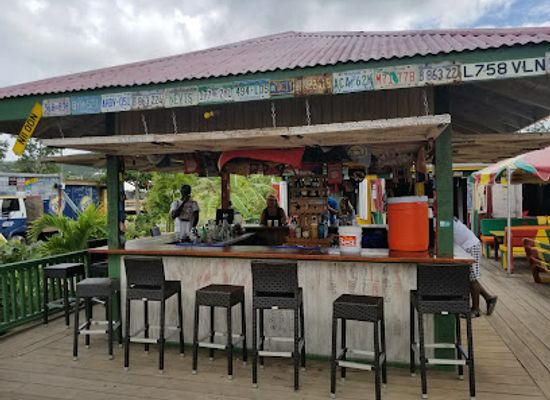 saint-kitts-and-nevis/nevis-peak/bar/sunshines-restaurant