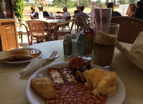 cyprus/paphos/coral-bay/bar/the-frog-and-toad