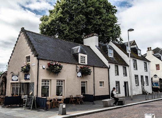 united-kingdom/inverness-shire/bar/the-walrus-corkscrew