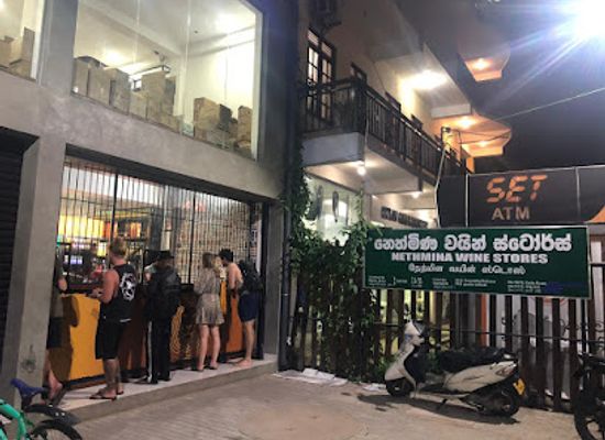 sri-lanka/mirissa/bar/nethmina-wine-stores