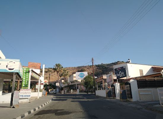 cyprus/kokkinochoria-red-soil-villages/bar/the-only-bar-in-oroklini