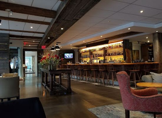 new-hampshire/hanover/bar/pine