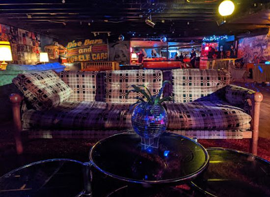 oklahoma/eastern-oklahoma/bar/lamp-post-lounge