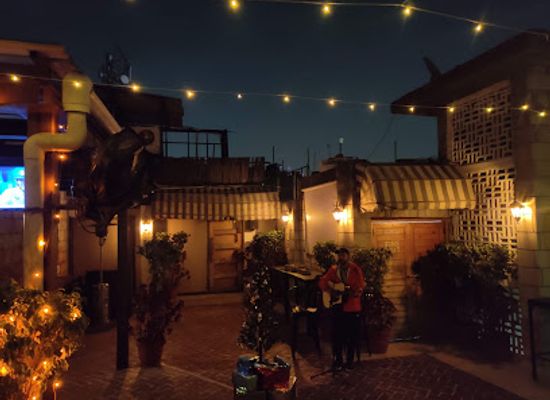 india/delhi/hauz-khas-village/bar/my-bar-studio