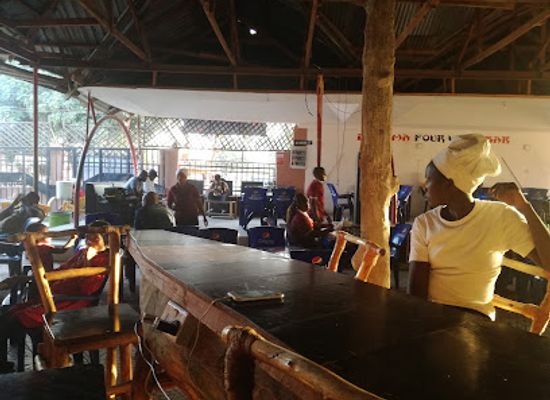 tanzania/dodoma/bar/four-ways-bar