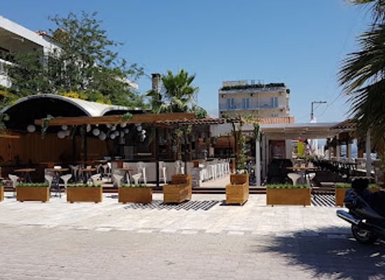 greece/euboea/bar/enzo-coffee-lounge-bar
