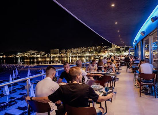 montenegro/herceg-novi/bar/beach-club-raffaelo